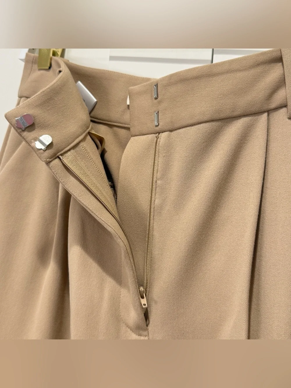 Favorite Daughter The Favorite Pant Size 8 Beige Wide Leg Minimal Work City Chic - Picture 9 of 13